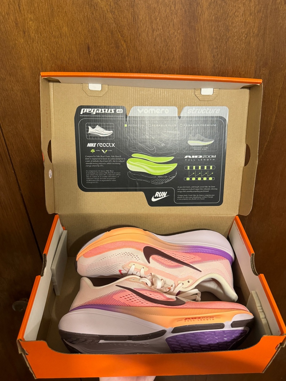 NEW NEVER WORN Nike Women's Gradient Pink Orange Purple Running Shoes